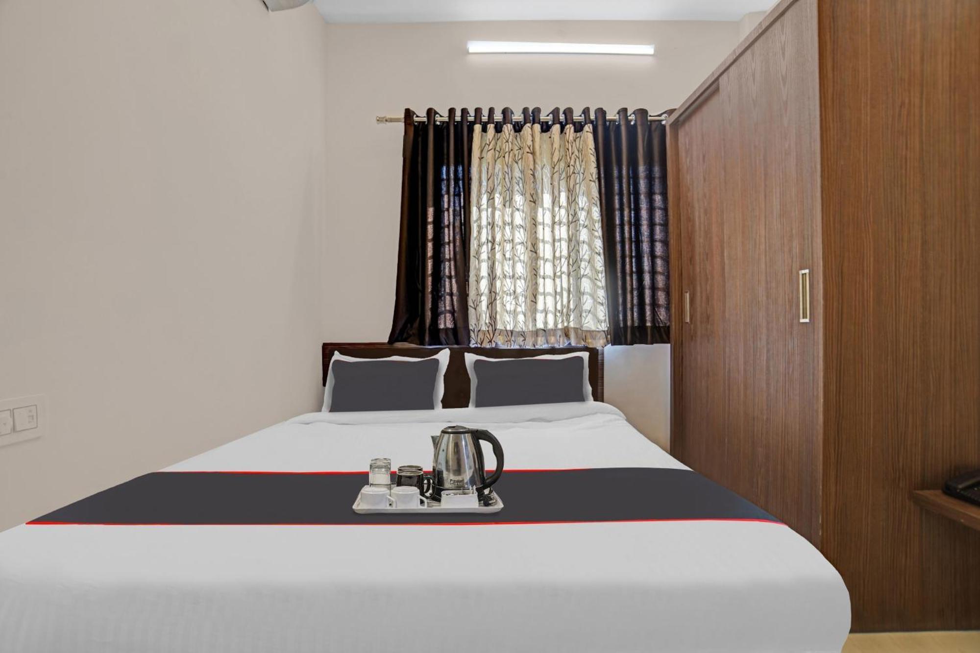 Collection O Riddhi Siddhi Hotel Indore Exterior photo